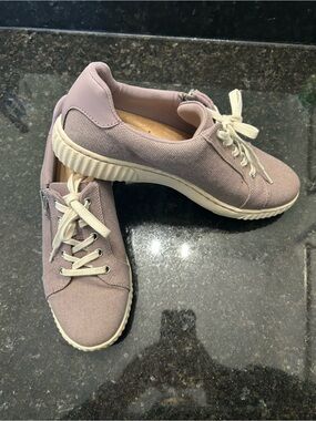 Clarks Collection Women’s Casual Shoes Size 8 – Light Pink – Pre-Owned